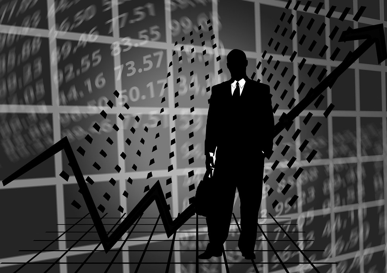 揭秘直播拆卡背后的真相，百万收入到手仅剩不足十万