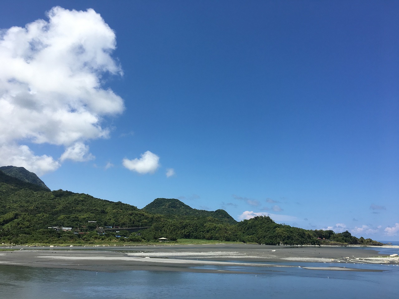我爱这蓝色的海洋——海之歌的深情与壮阔