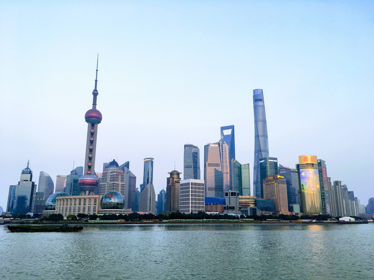 专家预测，A股市场蓄势待发，第二波上涨行情或将到来